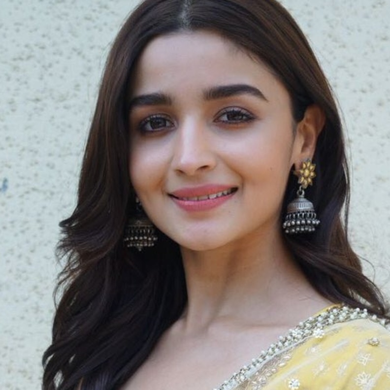  فيلم عليا بهات الجديد يحقق إيرادات غير متوقعة