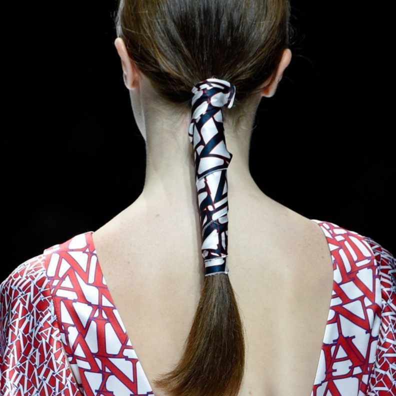 لفة الباندانا باسلوب عفوي