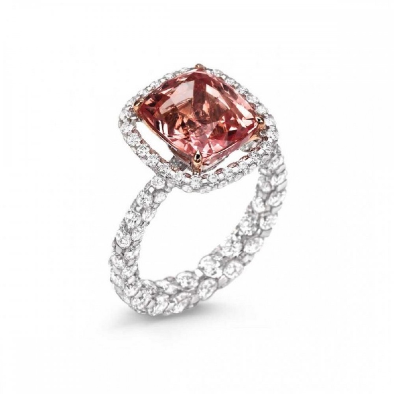 خاتم من ديور