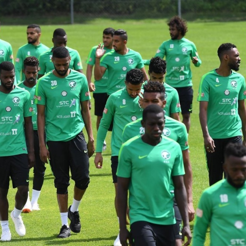 مفاجآت في تشكيلة السعودية