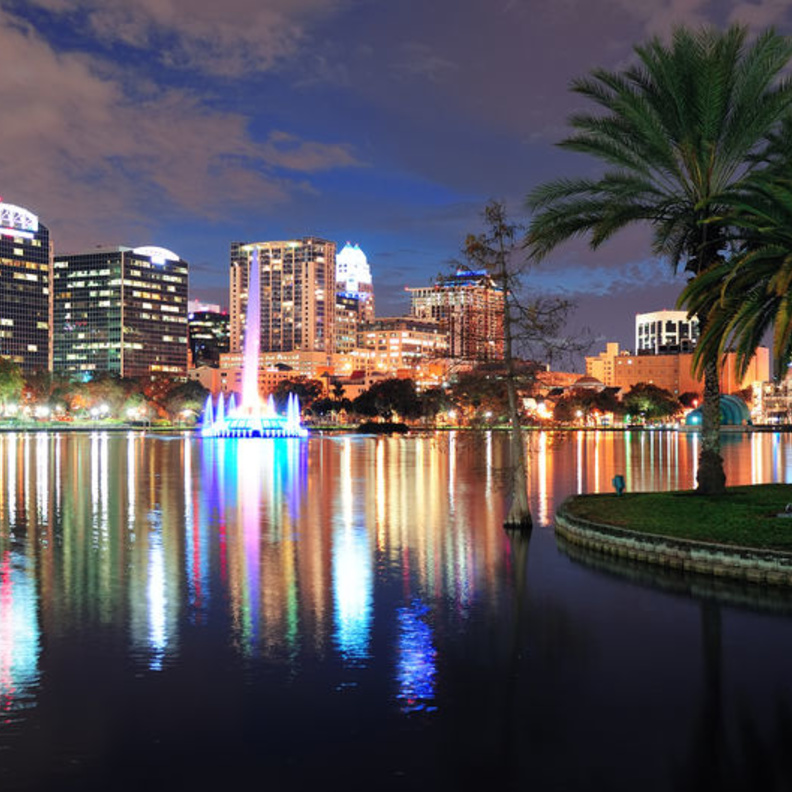 من مدن الملاهي في اورلاندو