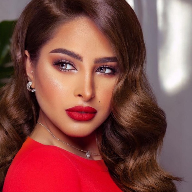 إطلالتك في العيد استوحيها من جمال فوز الفهد