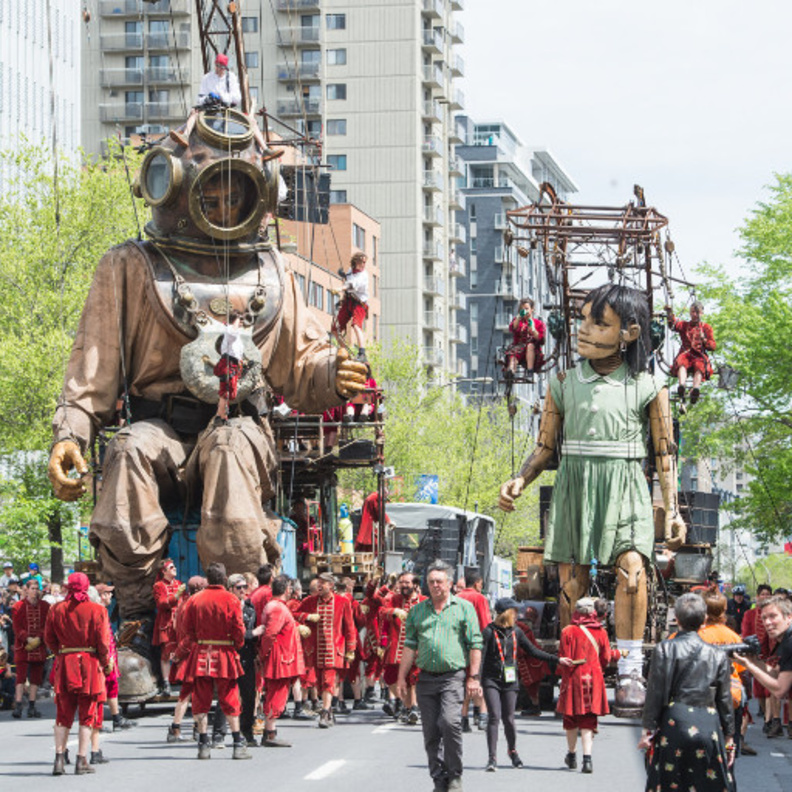  من لندن في كندا