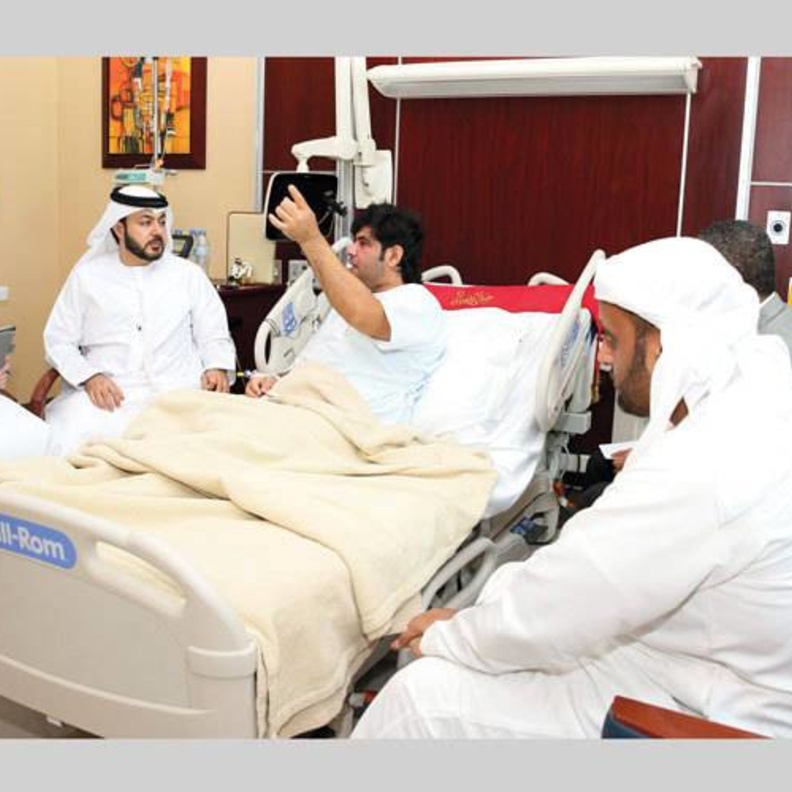 "الموارد البشرية" تسجل شكوى إماراتي ضد منشأة خلال زيارته بالمستشفى