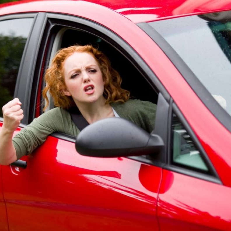 نصائح هامة يمكنها مساعدتك على تفادي مشاعر الإجهاد والتوتر أثناء قيادتك للسيارة