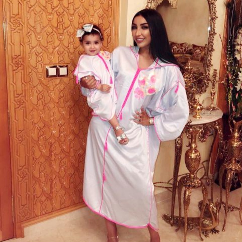 دنيا بطمة وابنتها 2018