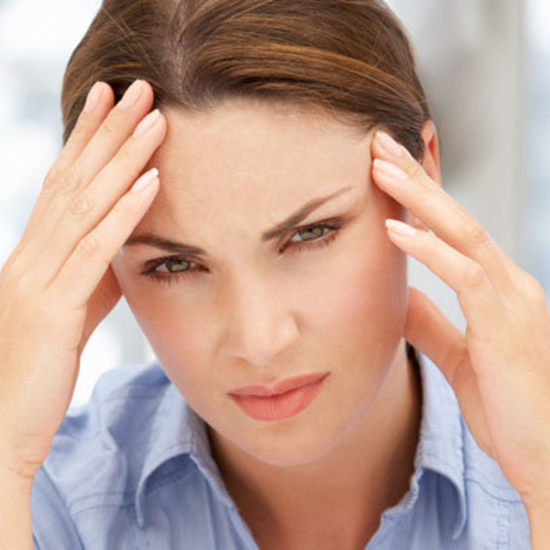الصداع من أعراض نقص الحديد في الدم