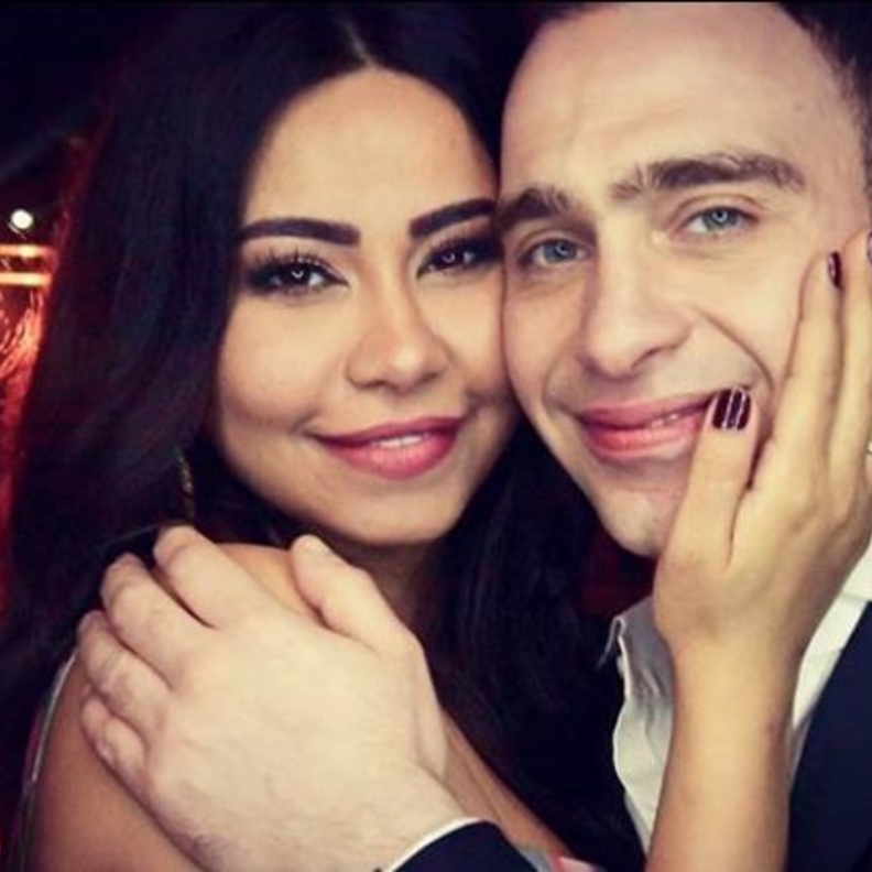 شيرين عبدالوهاب فاجأت جمهورها بالزواج