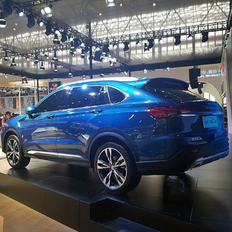 تعرفي إلى النسخة الصينية من "لامبورغيني أوروس"