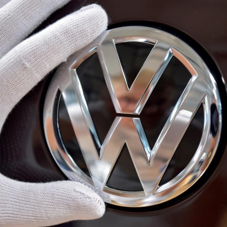 تغريم فولكس فاجن مليار يورو بسبب فضحية الانبعاثات