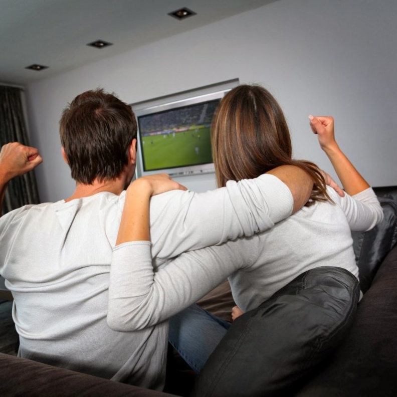 7 افعال يجب ان تقوم بها الزوجة اذا كانت متابعة جيدة لمبارايات كأس العالم 2018
