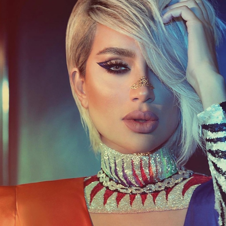 شعر ومكياج مايا في صيف 2018