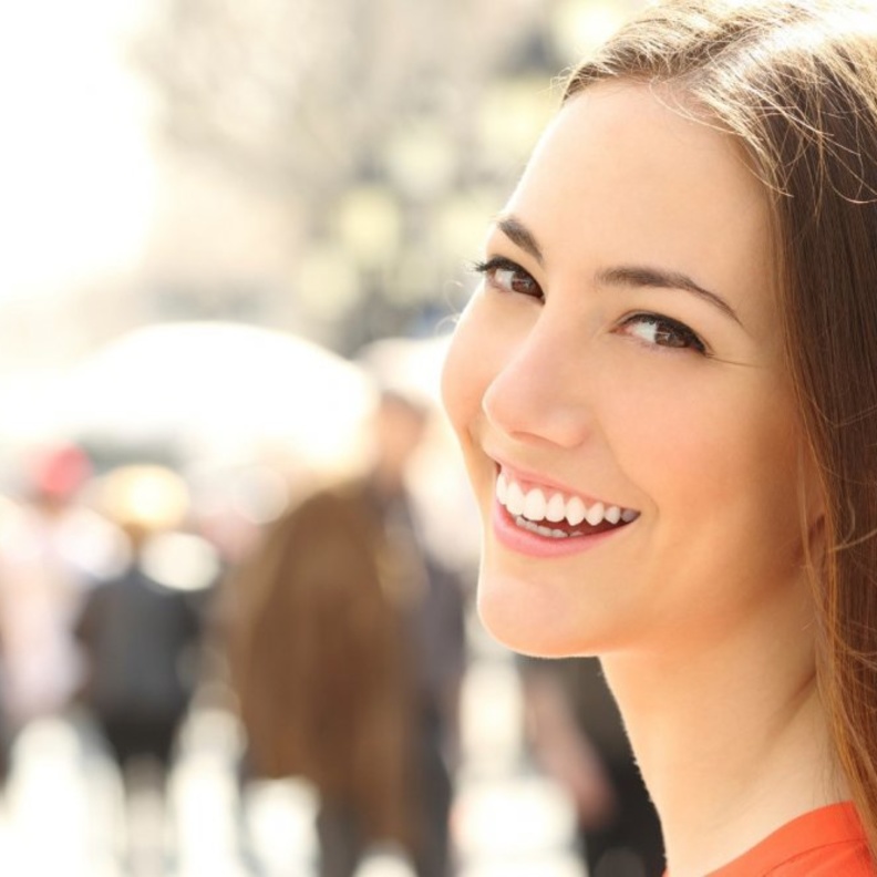 الابتسامة من افضل النصائح لبدء يومك بطريقة صحيحة