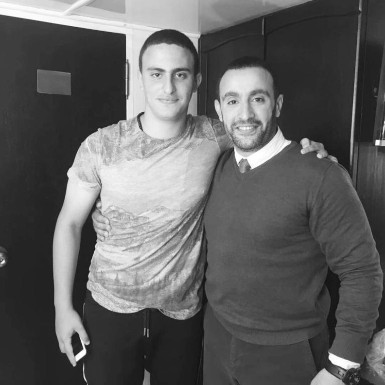 أحمد السقا وابنه