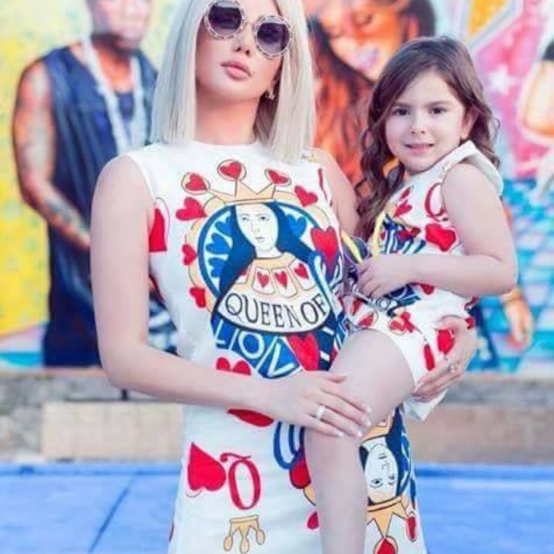 جيني اسبر مع ابنتها 2018