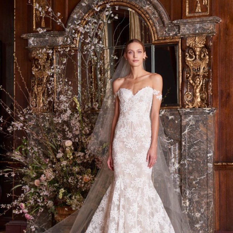 فستان من جيني باكهام مع الحزام