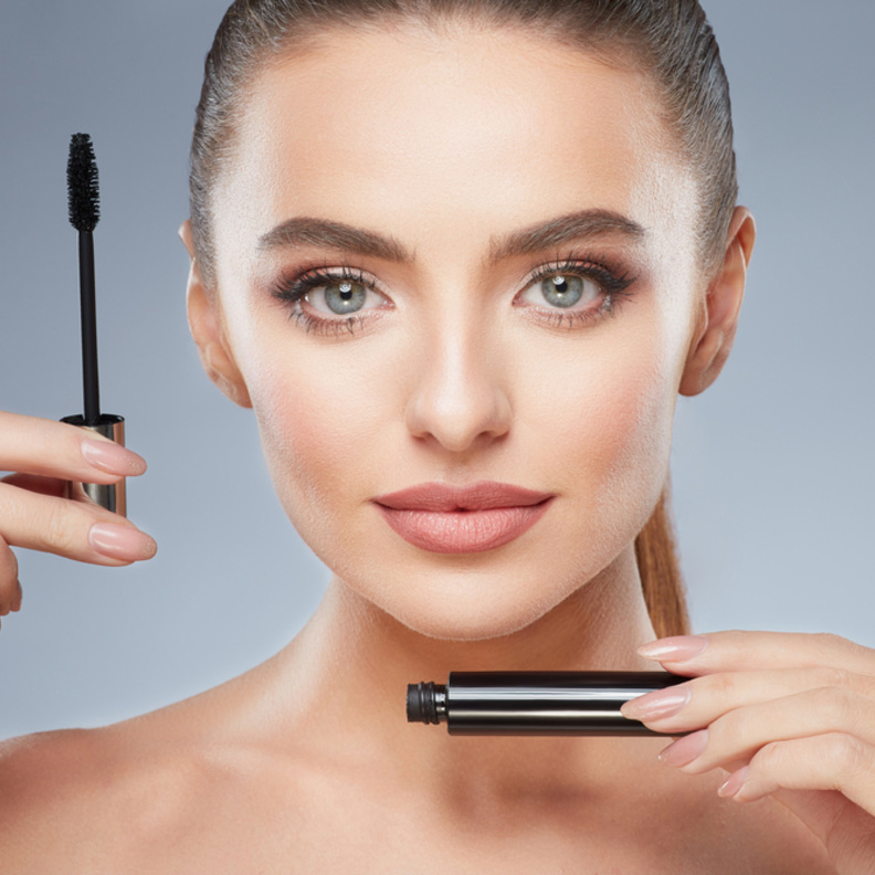  قومي بتصليح الماسكرا إذا لم تكن قديمة