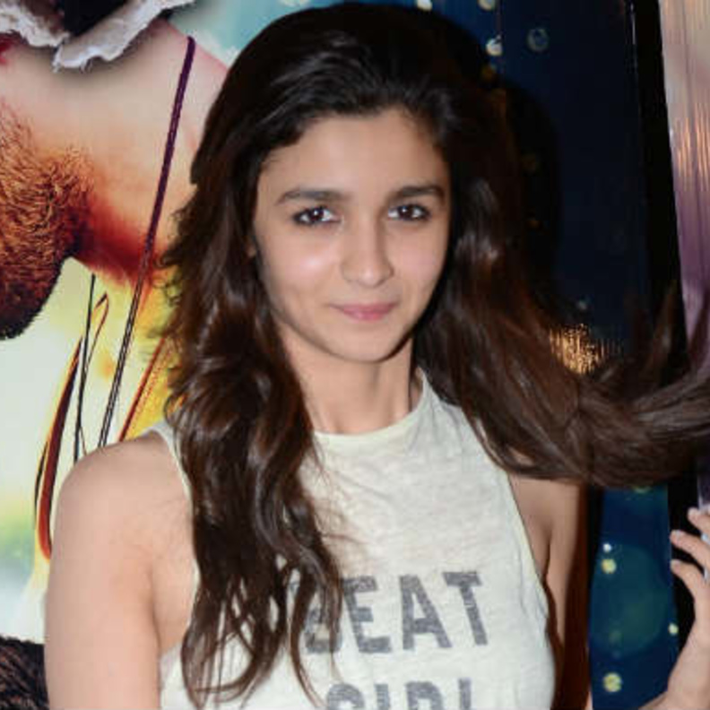  اختيار عامر خان و عليا بهات لبطولة فيلم أوشو