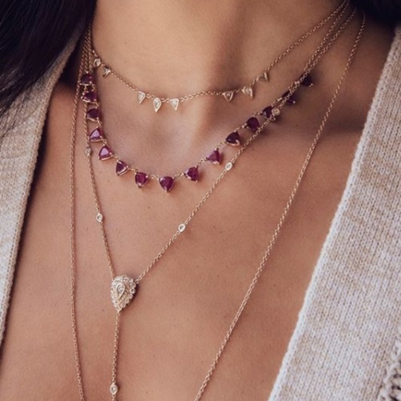 سلاسل ذهب من مجوهرات جاكي ايش