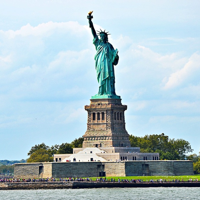 تمثال الحرية أهم معالم نيويورك