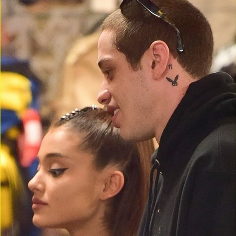 إريانا جراندي وخطيبها