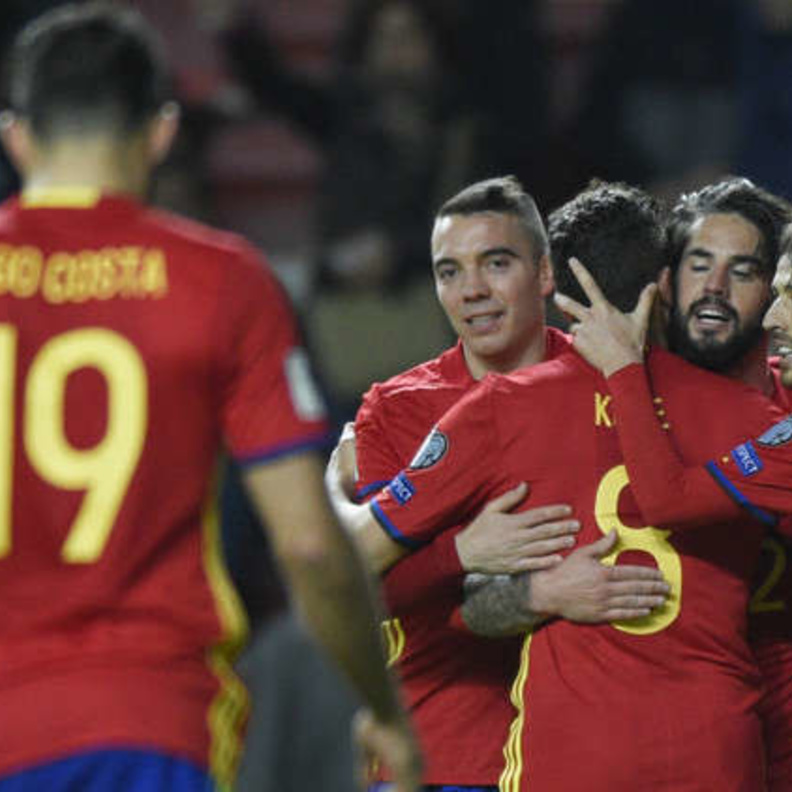منتخب إسبانيا أمام روسيا
