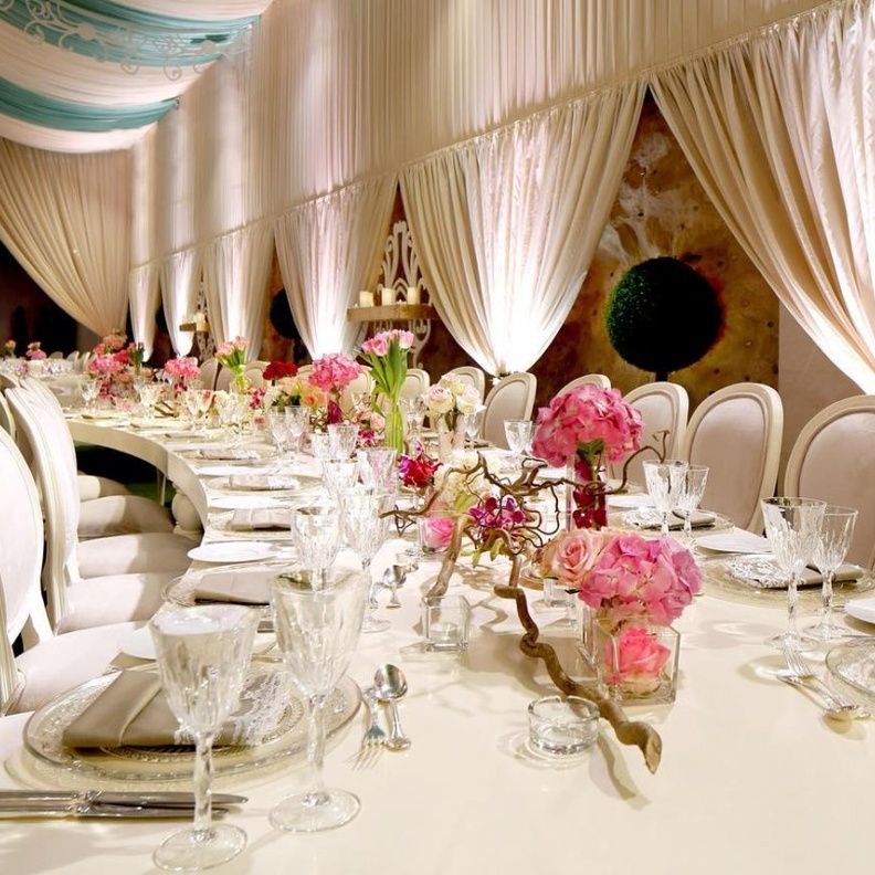 ديكورات حفلة الخطوبة من تنظيم Level by Toni Breiss