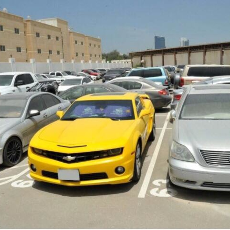 قريبا تطبيق الحجز المنزلي للمركبات في ابوظبي 