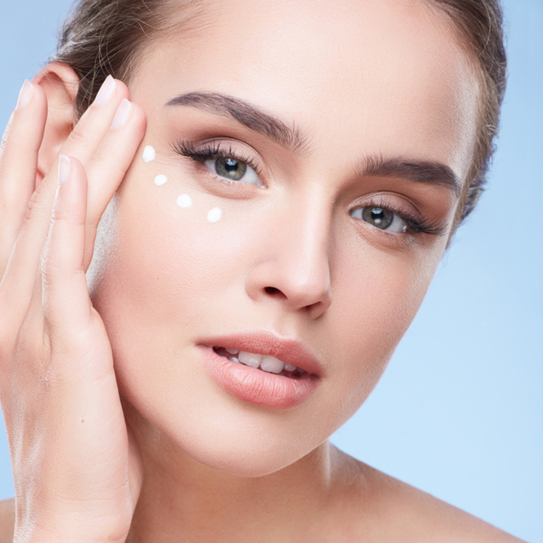 يمكنك وضع شرائح الخيار على عينيك لمدّة خمس دقائق