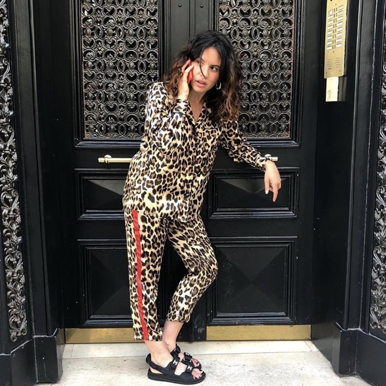 نقشة النمر مع الجينز الاسود