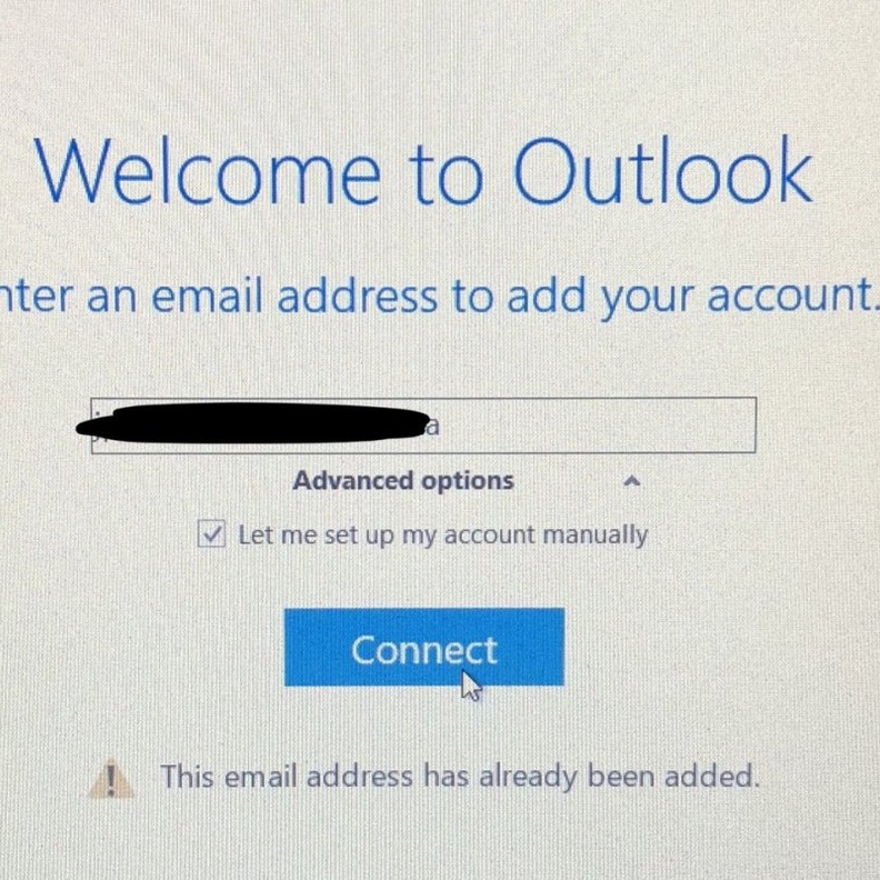 نسخة داكنة من موقع Outlook.com قريبا
