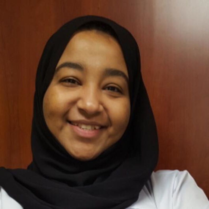 داليا النعيمي اول خريجة في برنامج الابتعاث لمؤسسة الجليلة