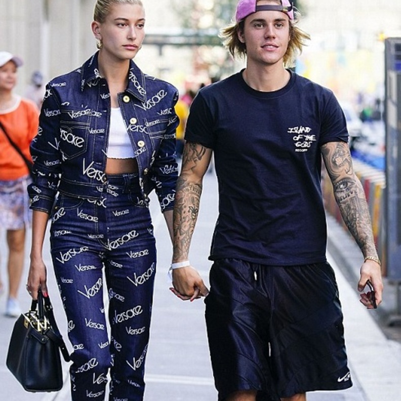 جاستن بيبر وهايلي بالدوين