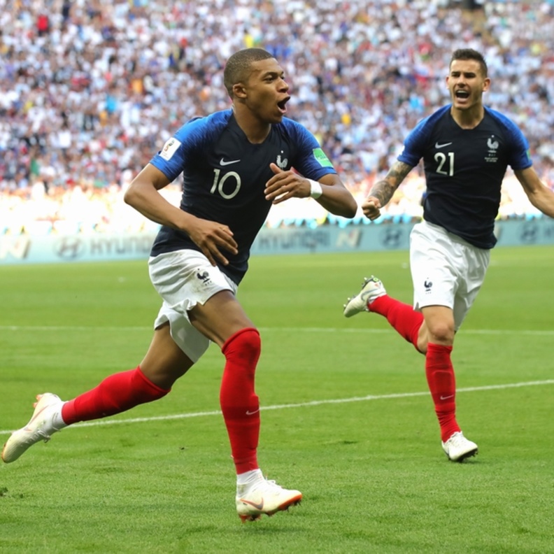 هل سيحقق فوزاً فرنسياً للسنة الثانية على التوالي لكن هذه المرة على صعيد منتخب بلاده؟