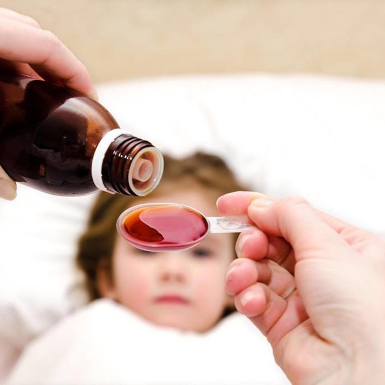 طرق إقناع الاطفال بتناول الدواء دون عناء