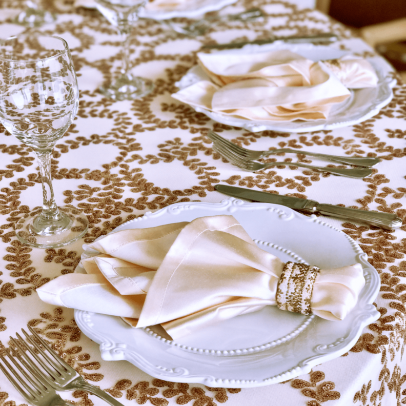 ديكور حفل زفاف باللون البرونزي