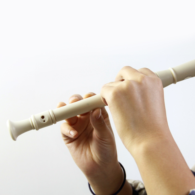 العزف على آلة القانون