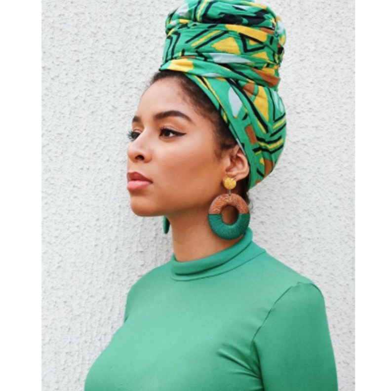 تقليمات الأبيض والأسود مع الفاشينيستا سينا