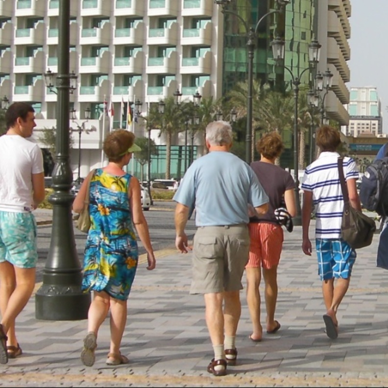 الإمارات تعفي أبناء السياح من رسوم تأشيرة الدخول خلال الصيف