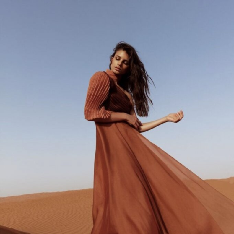 "الأزياء كانت دائماً حبي الأول"