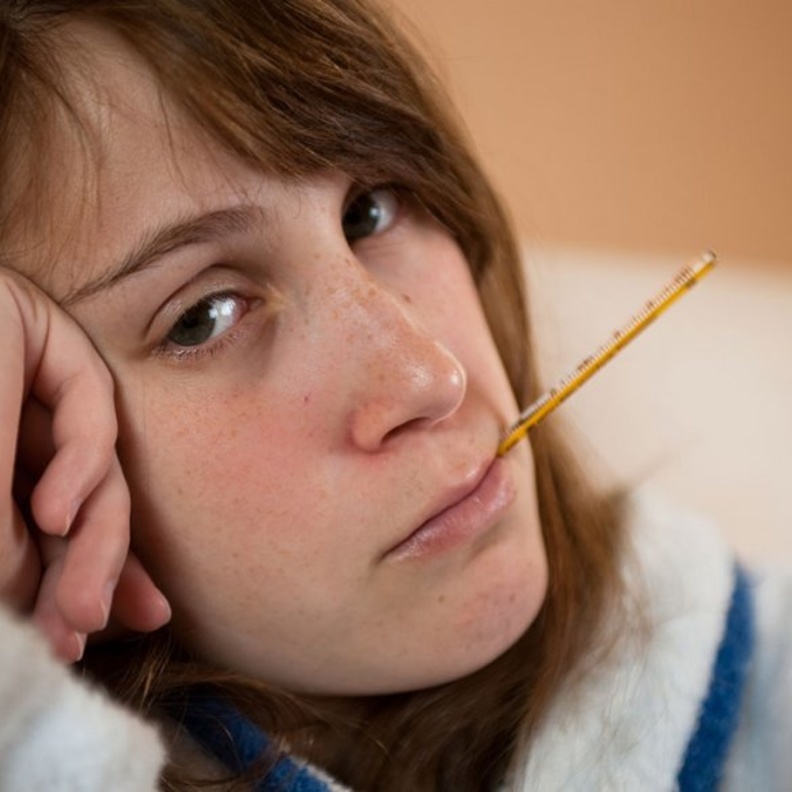 الحمى هي أول أعراض مرض التيفوئيد