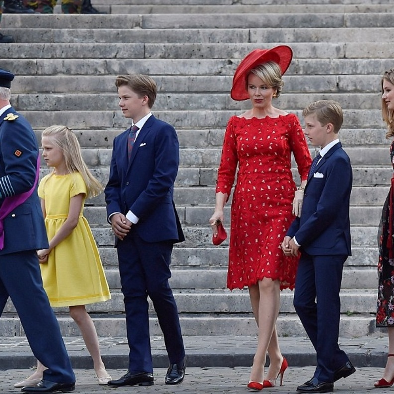  إطلالة الملكة ماتيلد والأميرة إليزابيث ولية عهد بلجيكا