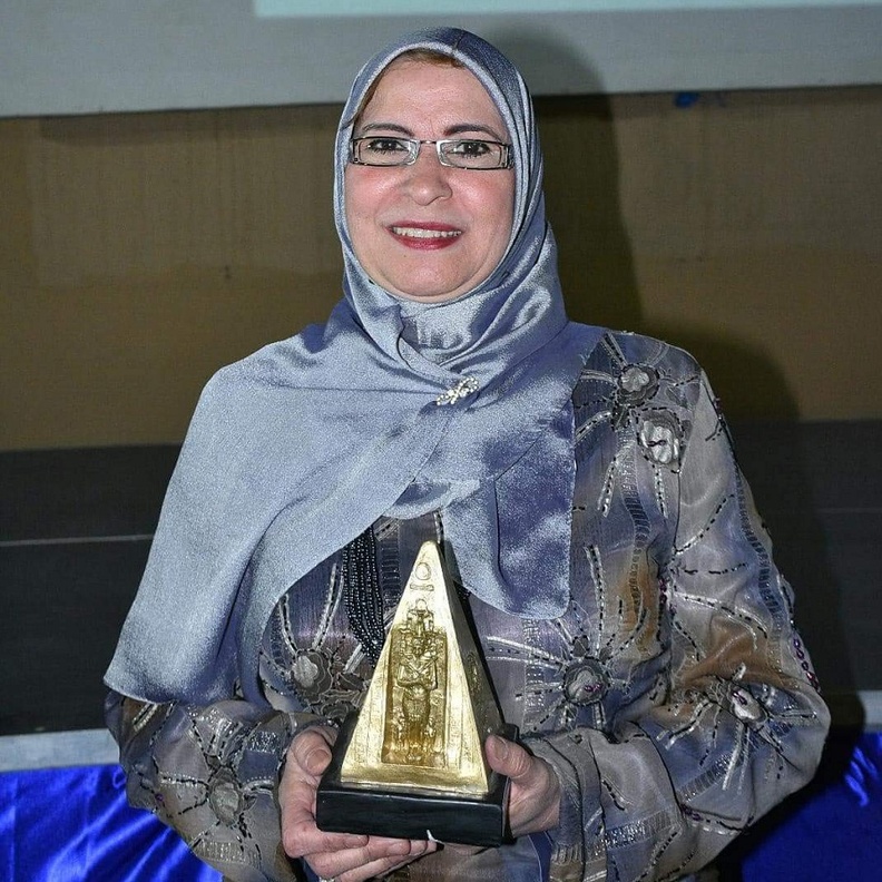 اخت سعاد حسني غير الشقيقة