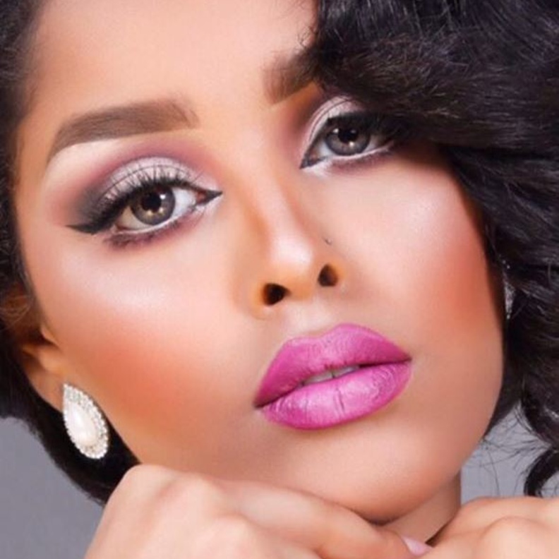 من مكياج الميك أب ارتست زينب العلي