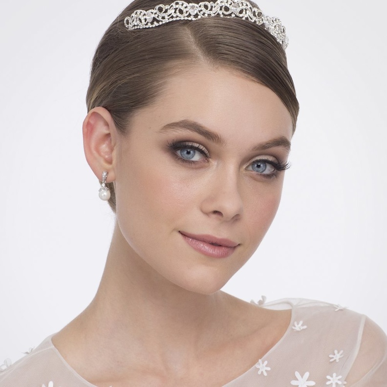 مكياج الزفاف المناسب للربيع مع الألوان الطبيعية