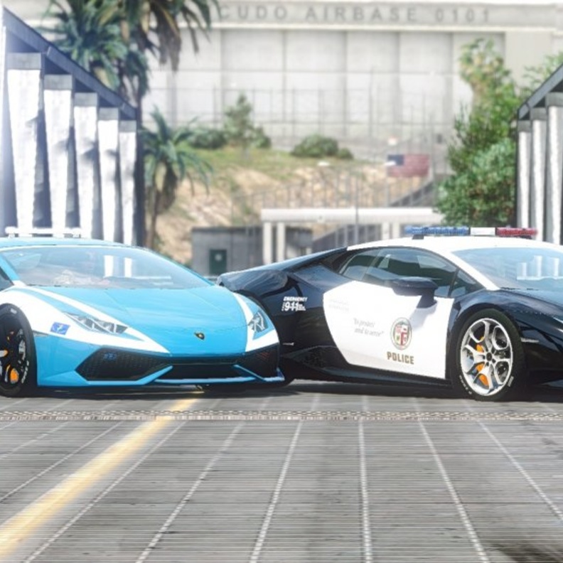 الشرطة في الإمارات Bugatti Veyron