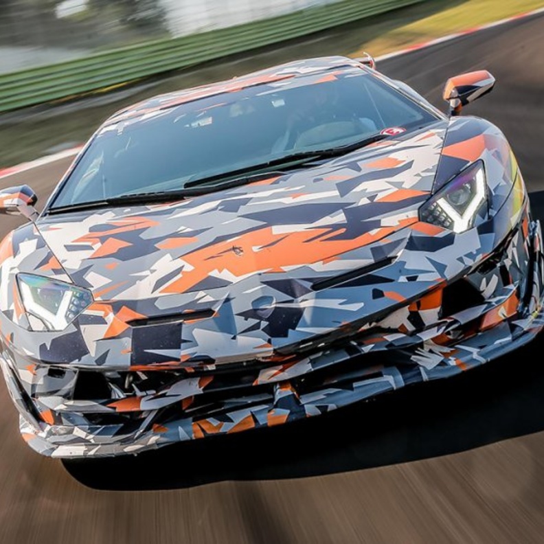  لامبورجيني تستعيد لقب أسرع سيارة على حلبة نوربرجرنج