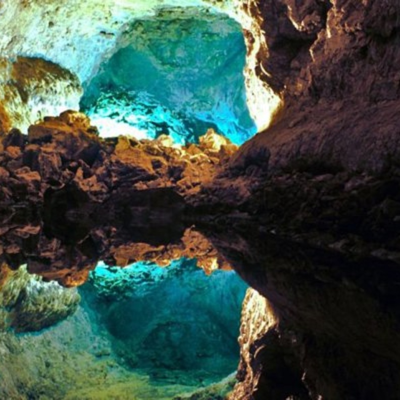  لانزاروتي طبيعة بركانية جميلة لشهر عسل مختلف