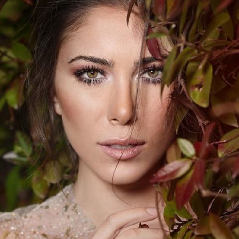 دانييلا رحمة تحتفل بعيد ميلاد شقيقتها