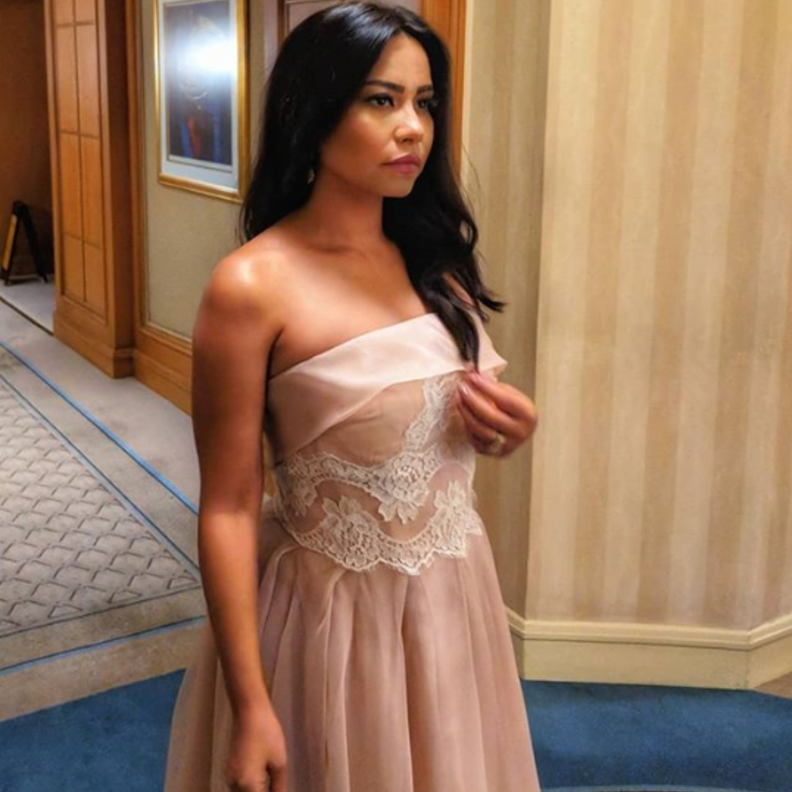 قدمت شيرين خلال الحفل باقة من أجمل أغانيها، ولكن لم تمرّ السهرة من دون اثارتها للجدل